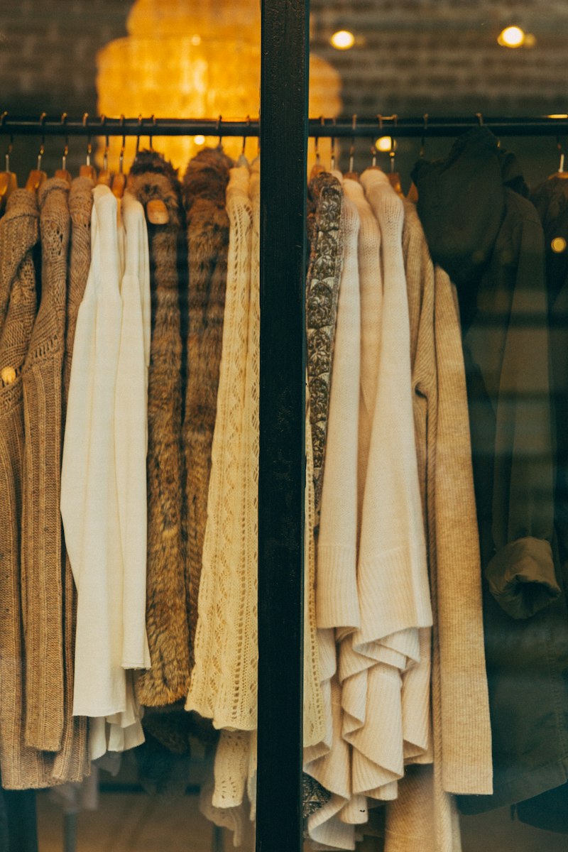 The Fall Capsule Wardrobe: 15 Pieces for Crisp Weather