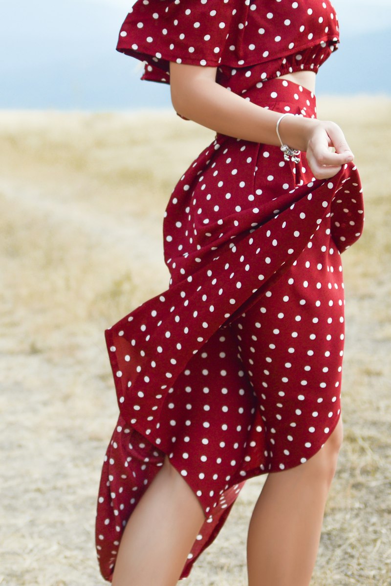 How to Style a White Button-Down Shirt: 10 Outfits That Always Work